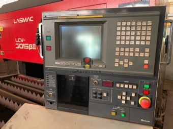 Foto: MÁQUINA DE CORTE A LASER - AMADA LCV3015B2 - ANO 1997