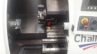 Foto: TORNO CNC SINITRON - CHALLENGER LT52 - ANO 2004