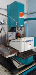 Foto: FRESADORA CNC SINITRON - B5NX - 1000 x 550 x 500mm - ANO 2002