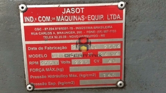 Foto: INJETORA DE PLASTICOS JASOT 650 / 180 ANO 2004