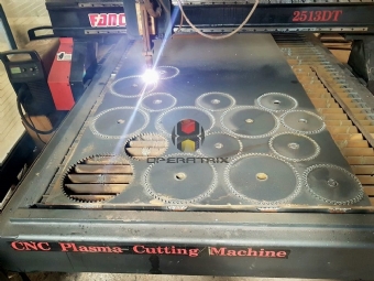 Foto: MÁQUINA DE  CORTE A PLASMA - CNC 2D - 2014