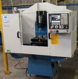 Foto: CHAVETEIRA UNIVERSAL TM 200 CNC